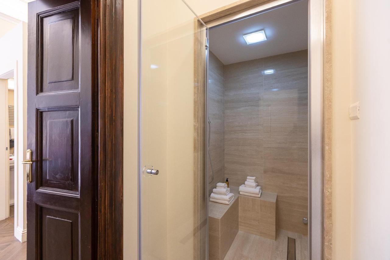 Spa Apartment Via Barberini Rome Buitenkant foto