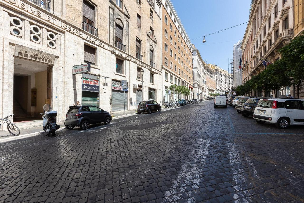 Spa Apartment Via Barberini Rome Buitenkant foto
